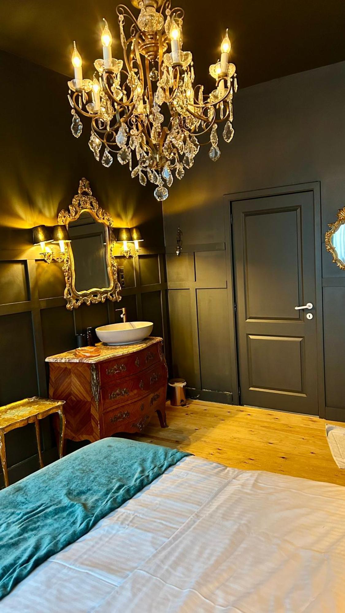L'atelier de Hugo Hotel Brussel Buitenkant foto
